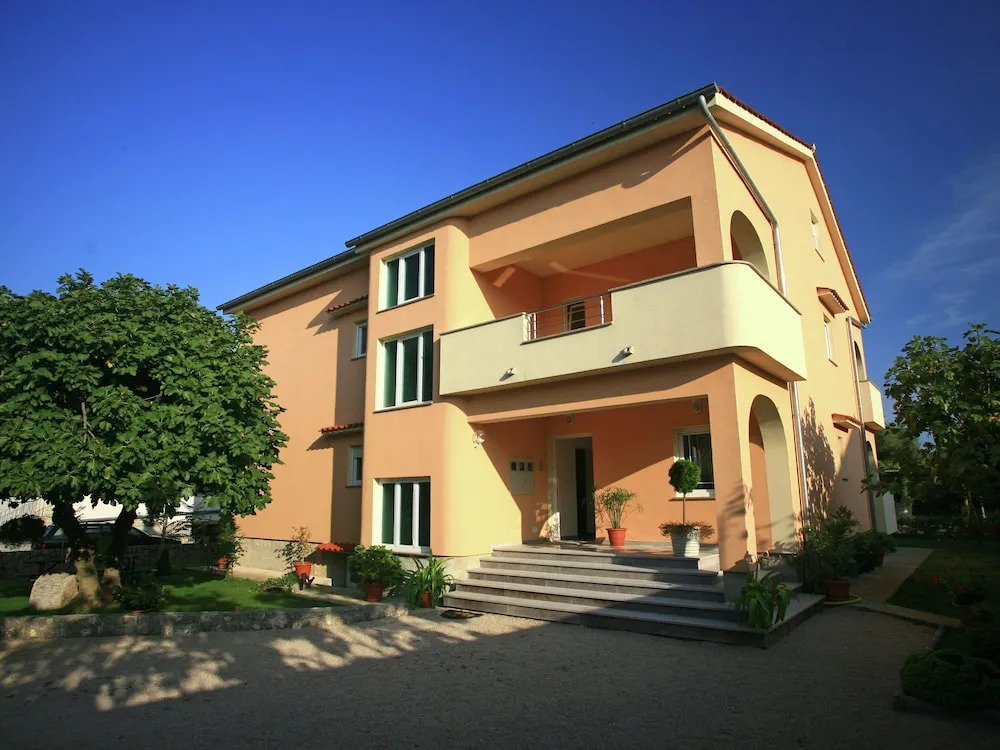 Pleasant Apartment in Krk with Private Terrace