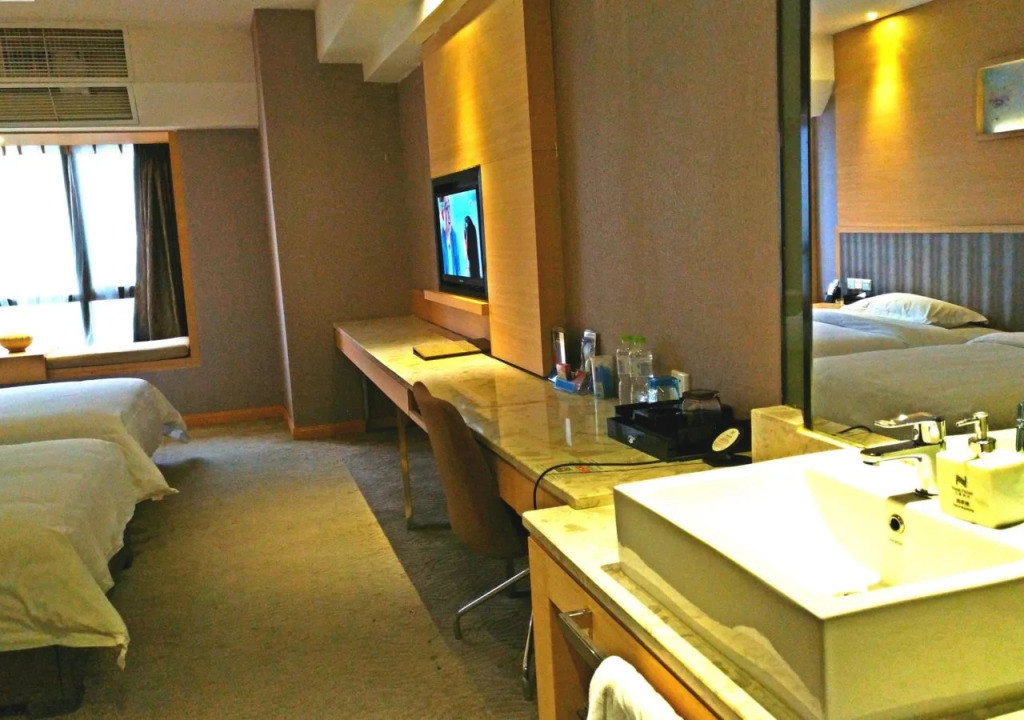 Neat Hotel