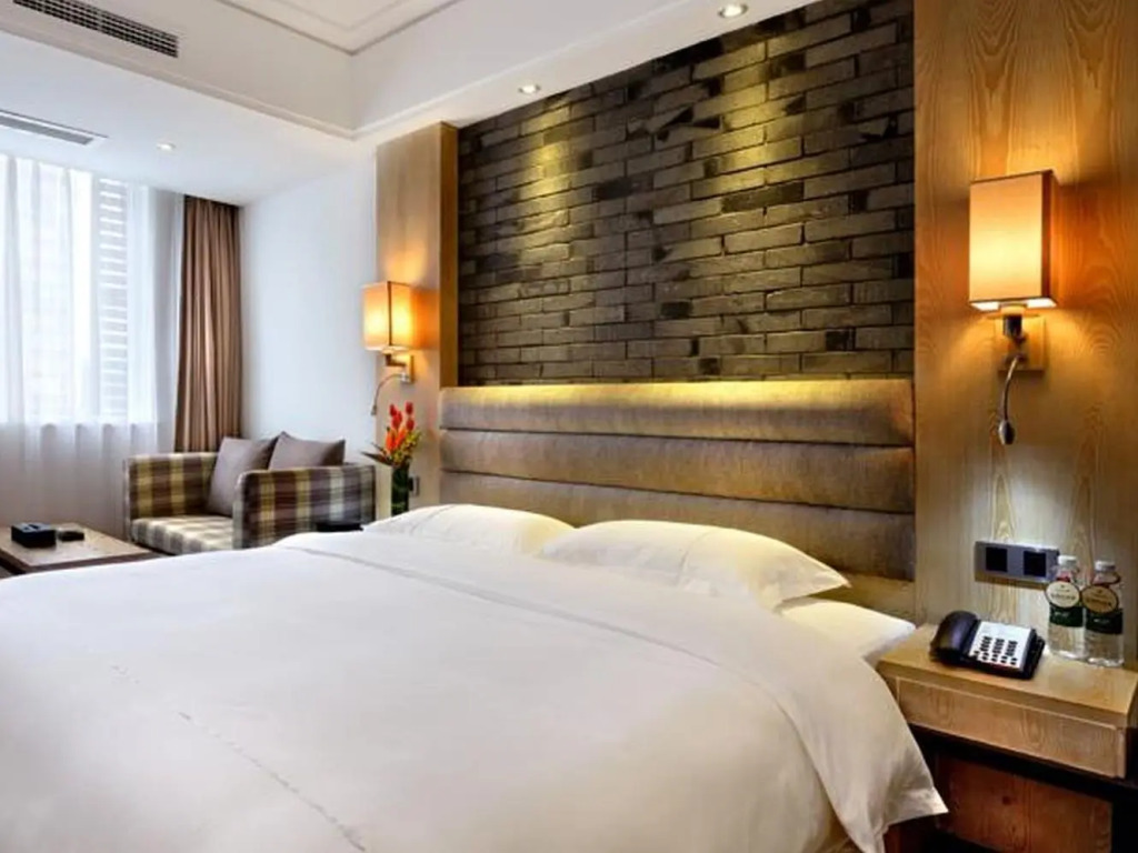 Howdy Smart Hotel