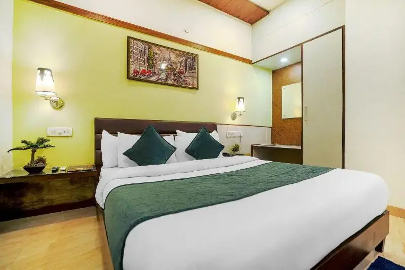 Hotel Seven - Centre of City Chandigarh