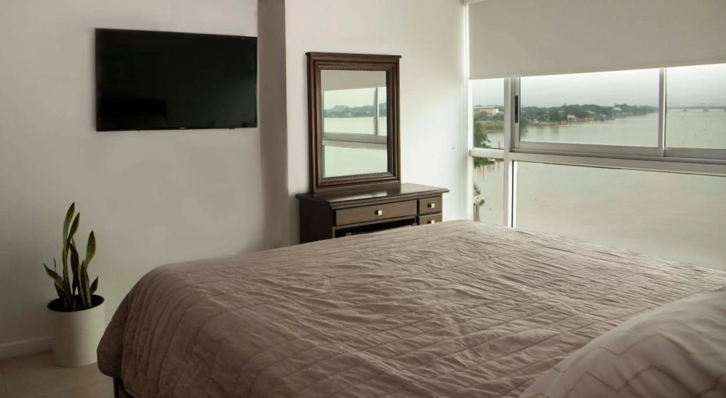Departamento Riverfront 2, Puerto Santa Ana, Guayaquil