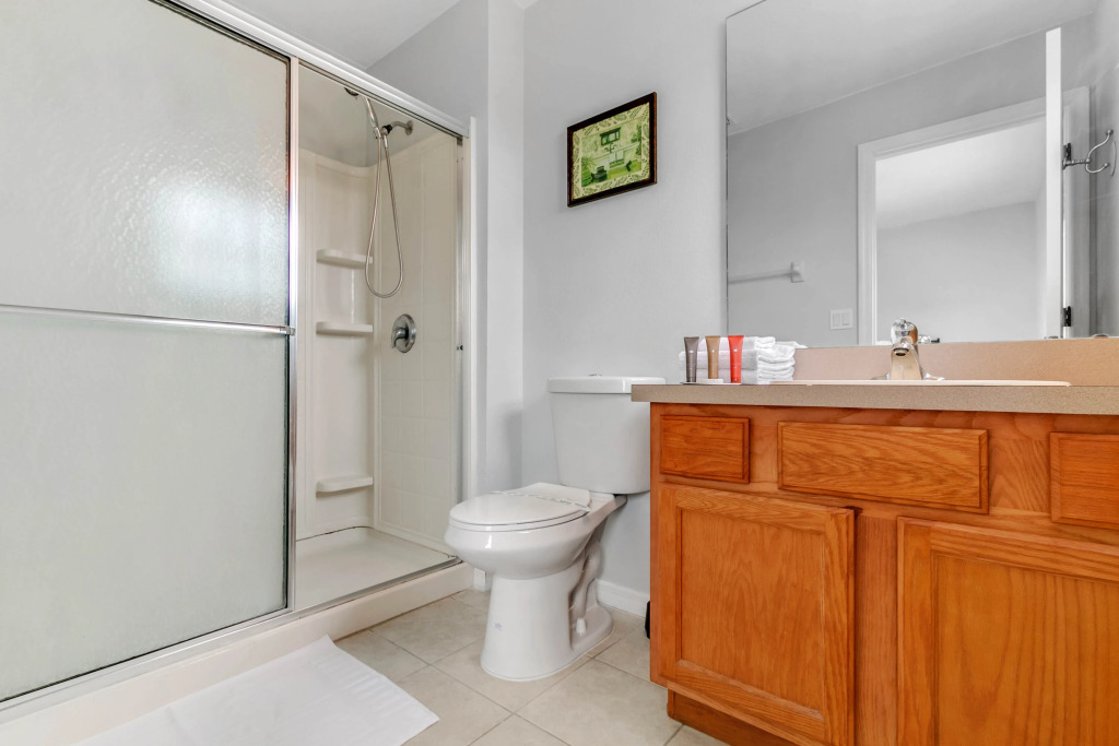 3 Bedrooms 2 Bathrooms Bella Vida 4552 Al