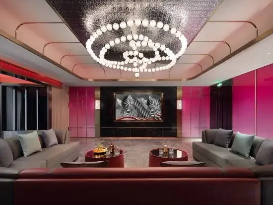 Radisson Red Guangzhou South Railway Station