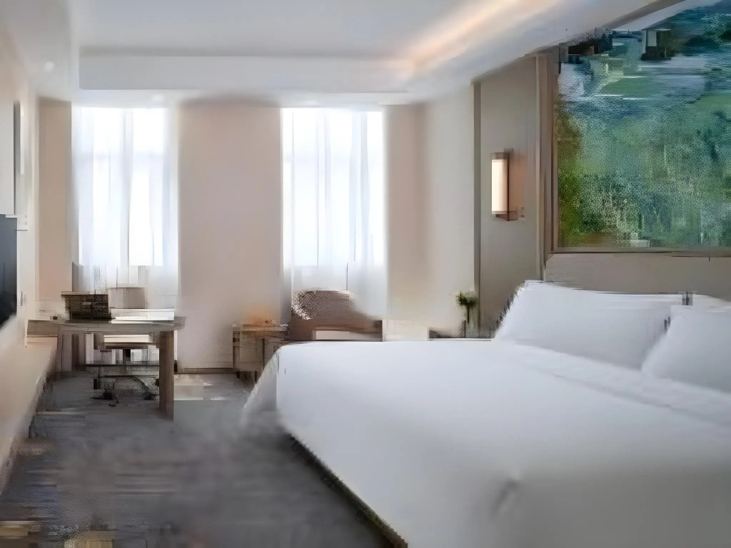 Vienna Hotel (Shenzhen Pingshan High-Speed Railway Station Pingshan Bonded Zone North Gate)