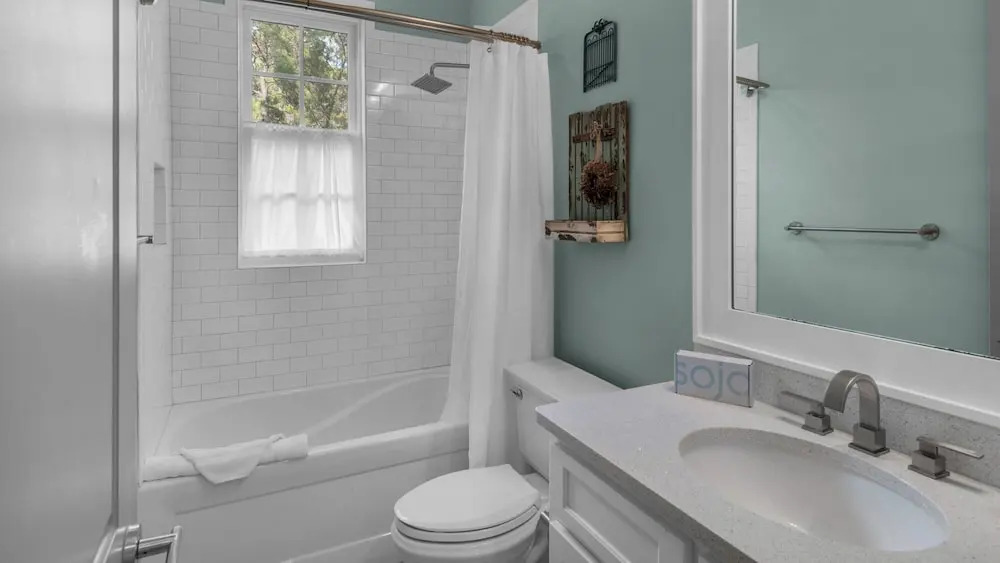 Sea Echo - Beautiful Home in Seagrove Beach! Community Pool! Dual Masters!