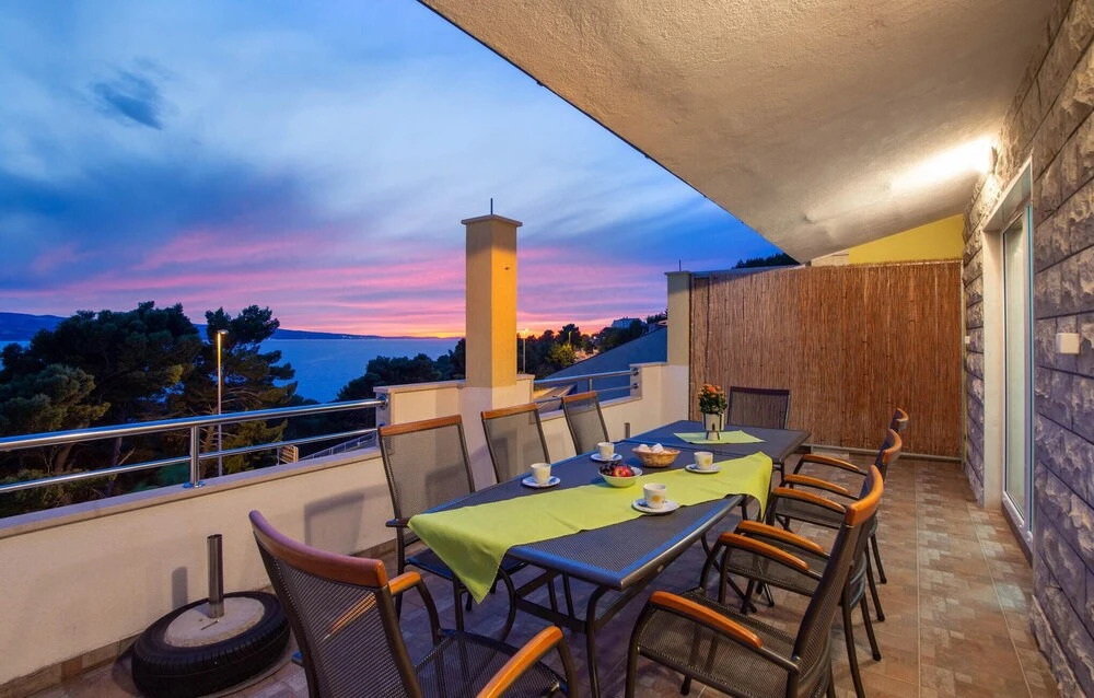 Amazing Home in Lokva Rogoznica With Wifi and 2 Bedrooms