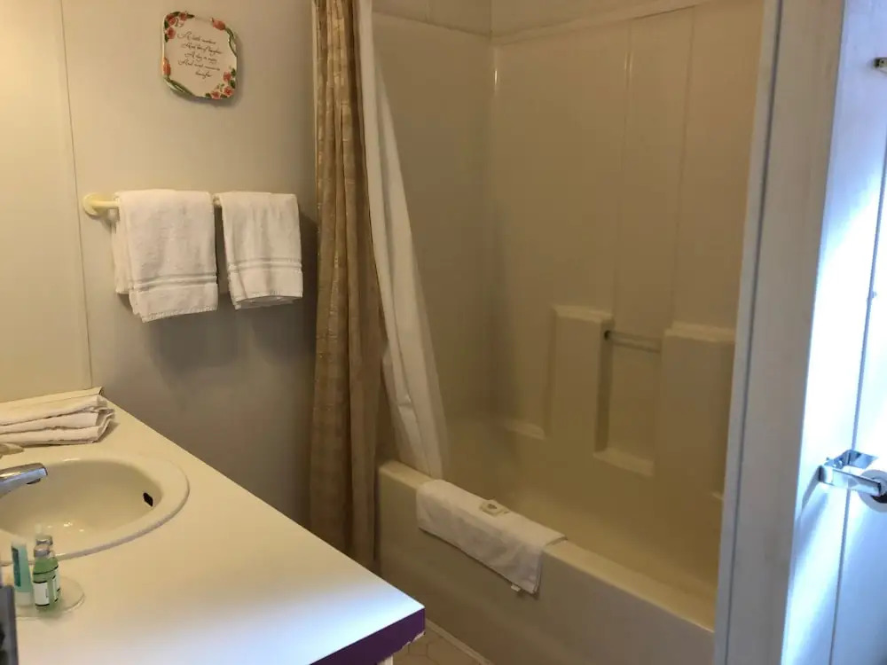 South Gate Lodges