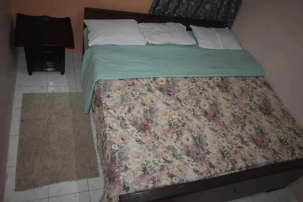A peaceful and lovely 1 bedroom vacation Dina's little home