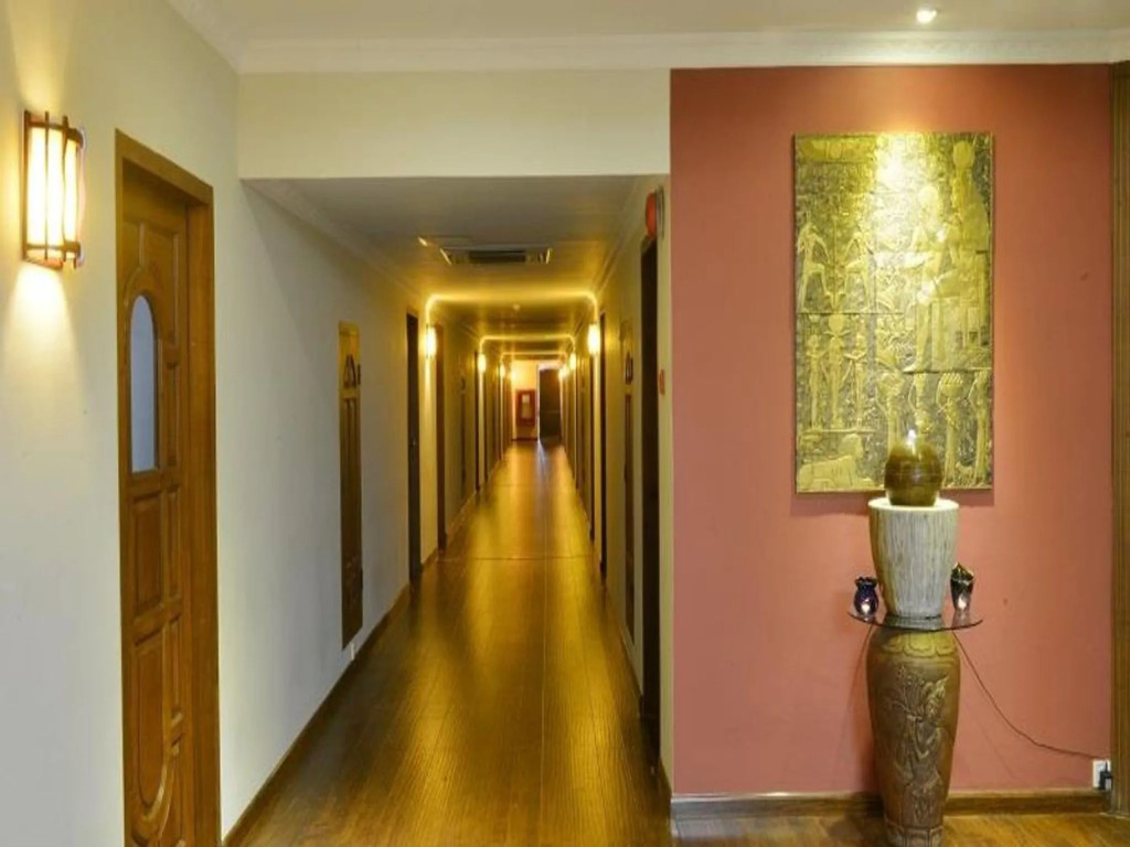 Golden Butterfly Hotel