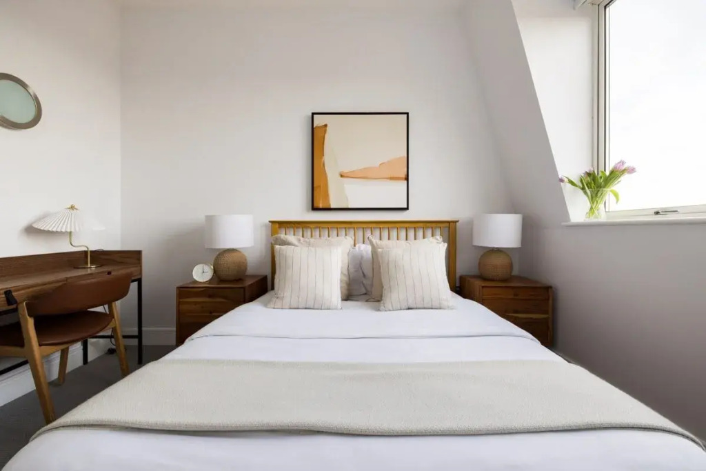 The Camberwell Loft - Captivating 2BDR Flat