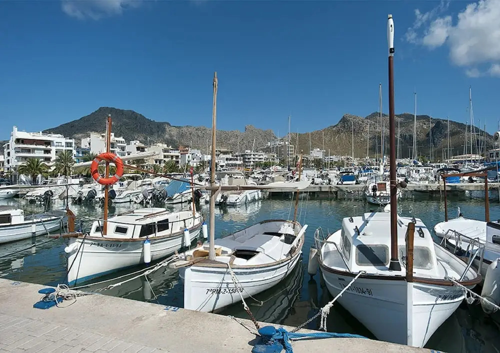 Owl Booking Villa March - 10 Min Walk to the Old Town