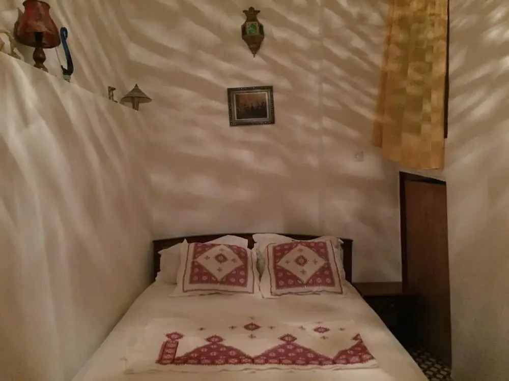 Family Room for 4 Peoples Sunny Riad Inside Medina Fes El Bali