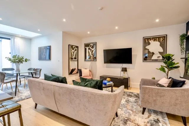 Be London - The Lincolns Inn Residences