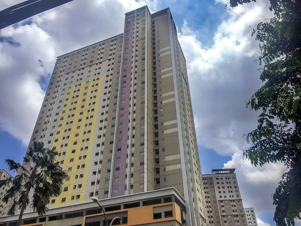 2BR Grand Emerald Apartment