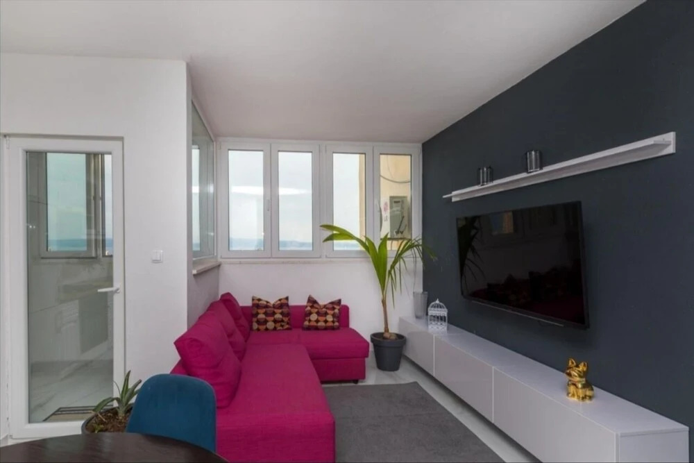 LEILANI -Stunning view apartment near the center!