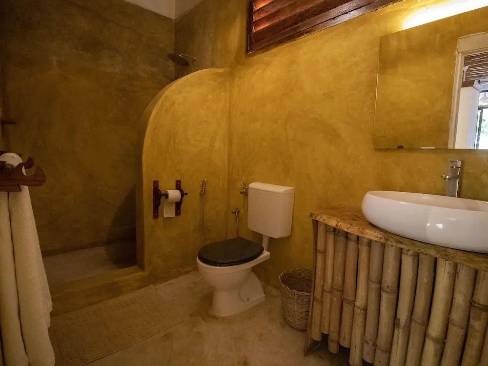 Tropical Boutique Hotel & Resto