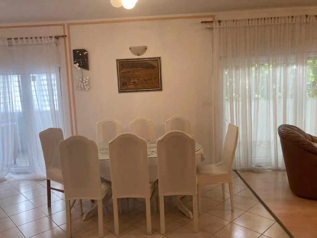 Quite beautiful apartment in the Split Neda with 4bedrooms