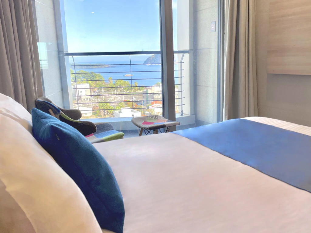 Hotel bridge Seogwipo