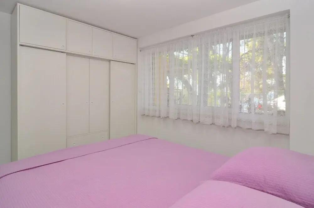 Spacious Modern Apt. With big Patio and sea View