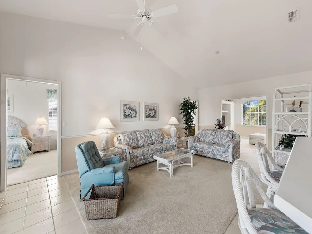 Glen Manor 14-202 by Vtrips
