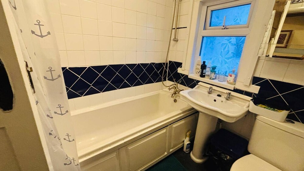 House - Sleeps 8 - Clifton Down 10 min Walk