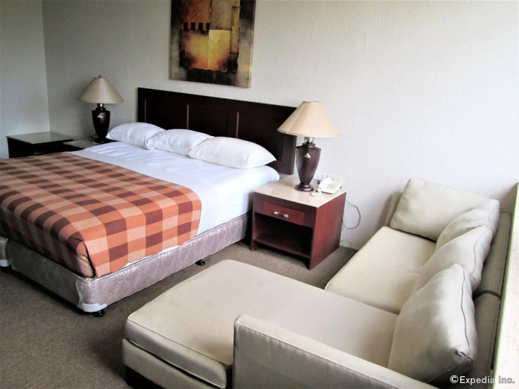 Stonestown Suites