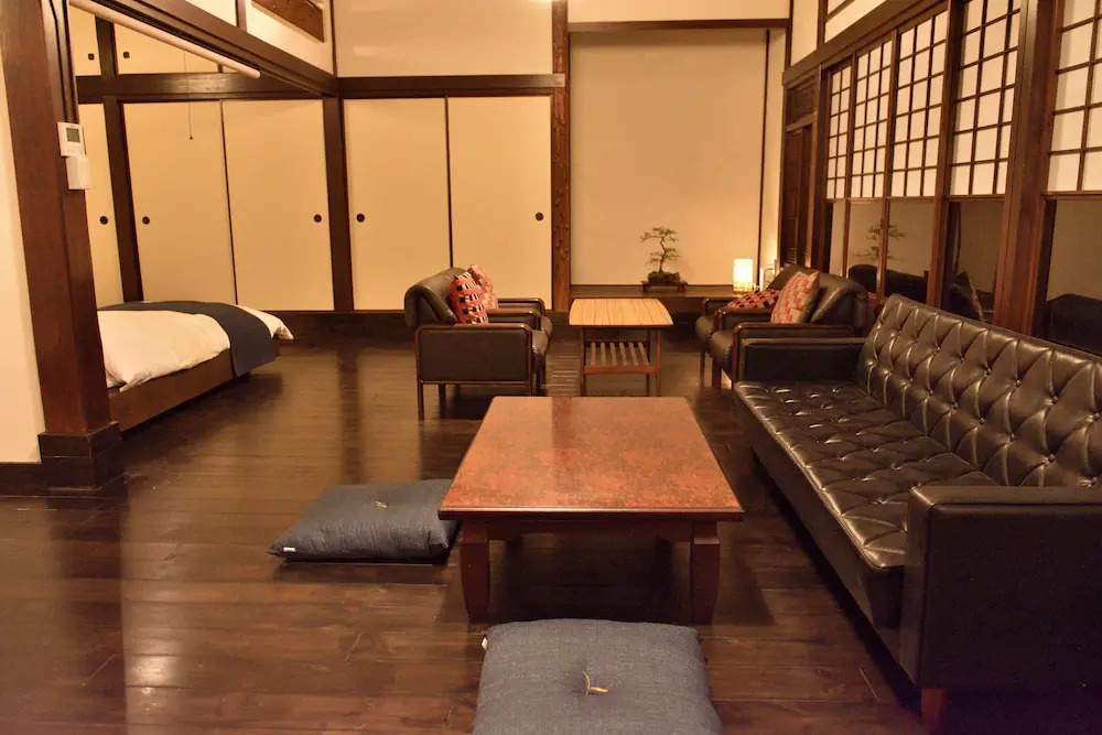 Kohaku AMBER Kamakura Zaimokuza