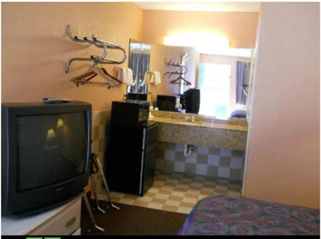 Travelodge by Wyndham Thomasville AL