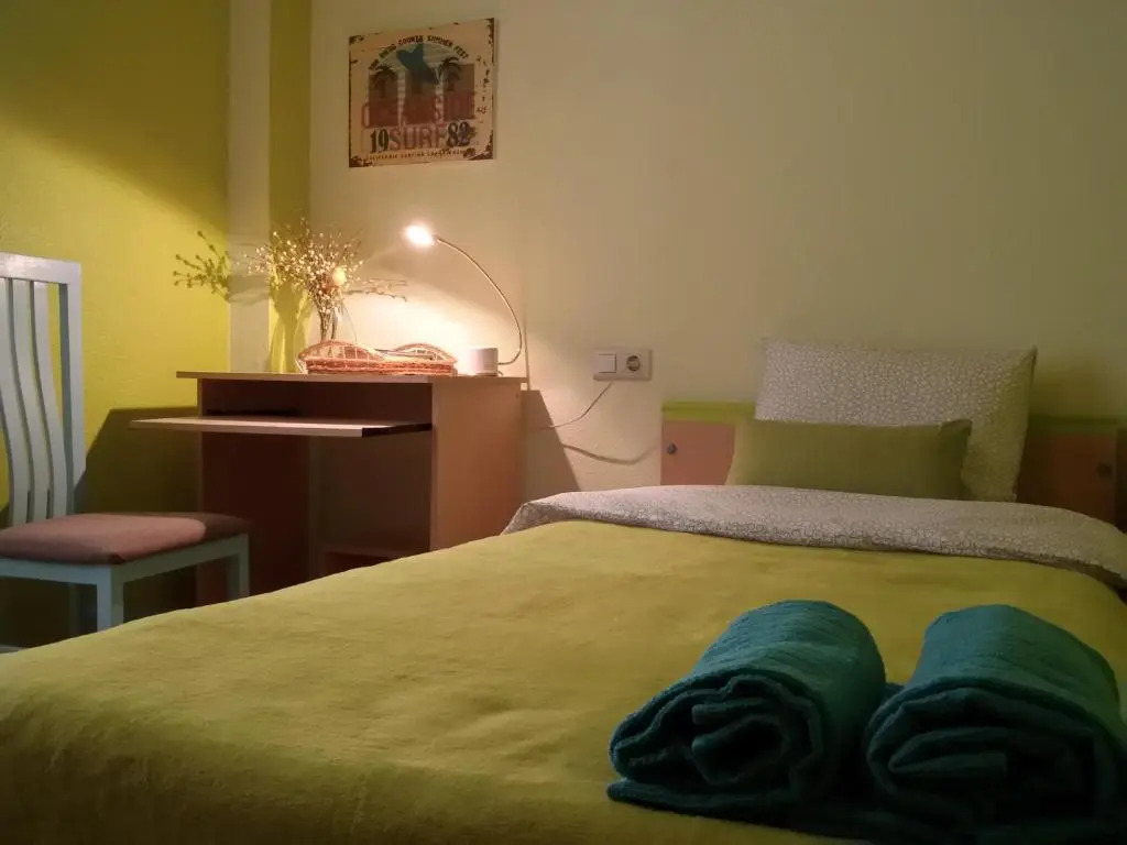 Casa Llorca Big Apt 3 Bedroom Garage AC WiFi