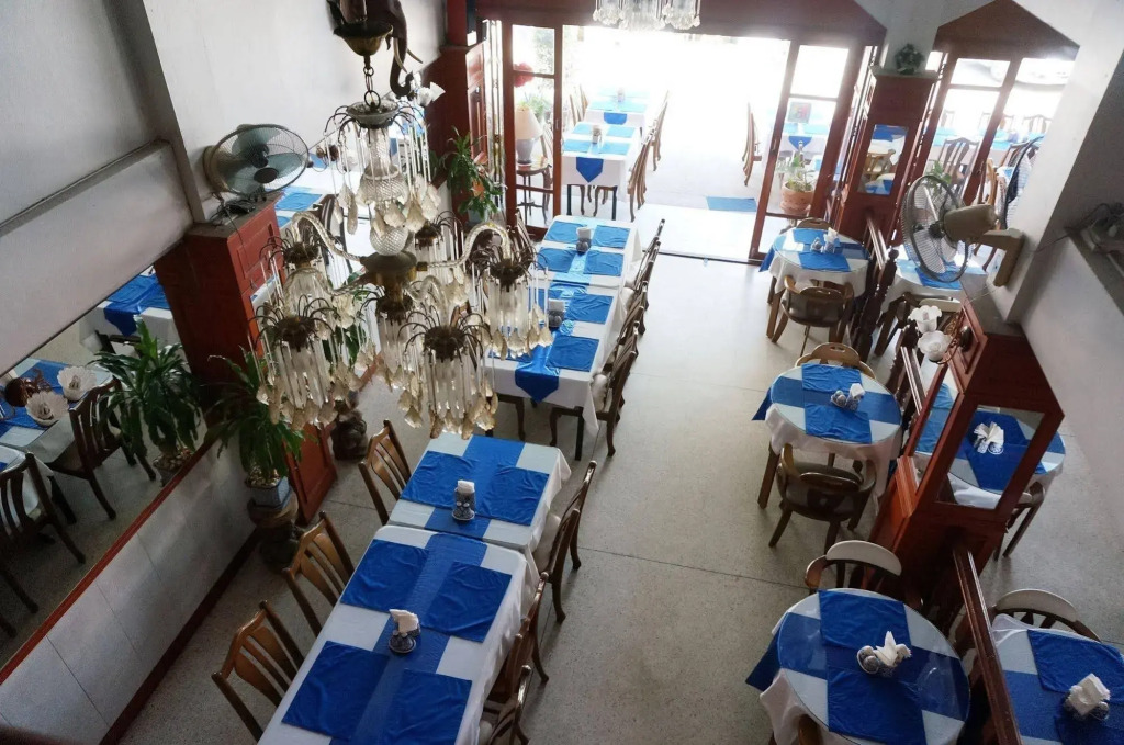 Dee-Lek Guesthouse and Restaurant