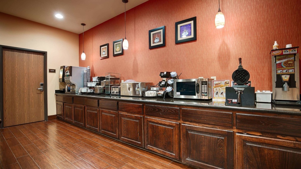 Best Western Plus Goliad Inn & Suites