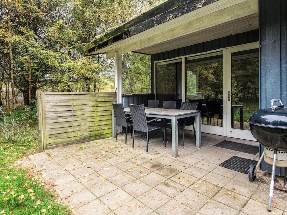 6 Person Holiday Home in Romo