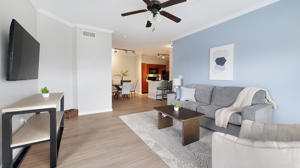 Landing Apartments near Downtown Corpus Christi