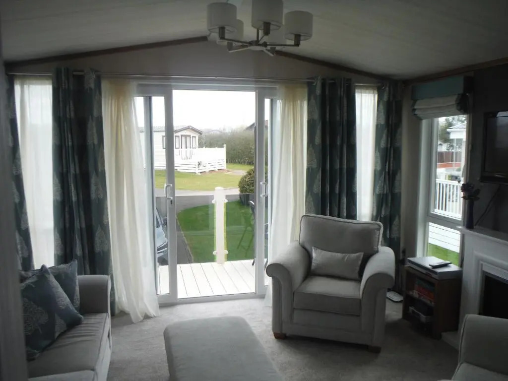 4 Berth Luxury Mini Lodge