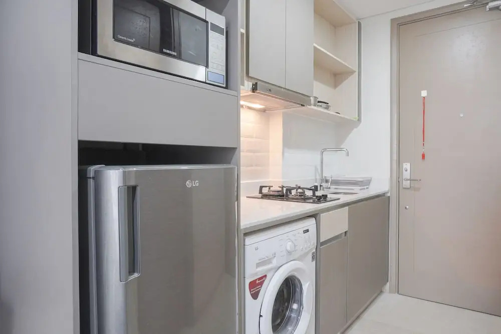 Fancy Designed Studio at Gold Coast Apartment By Travelio