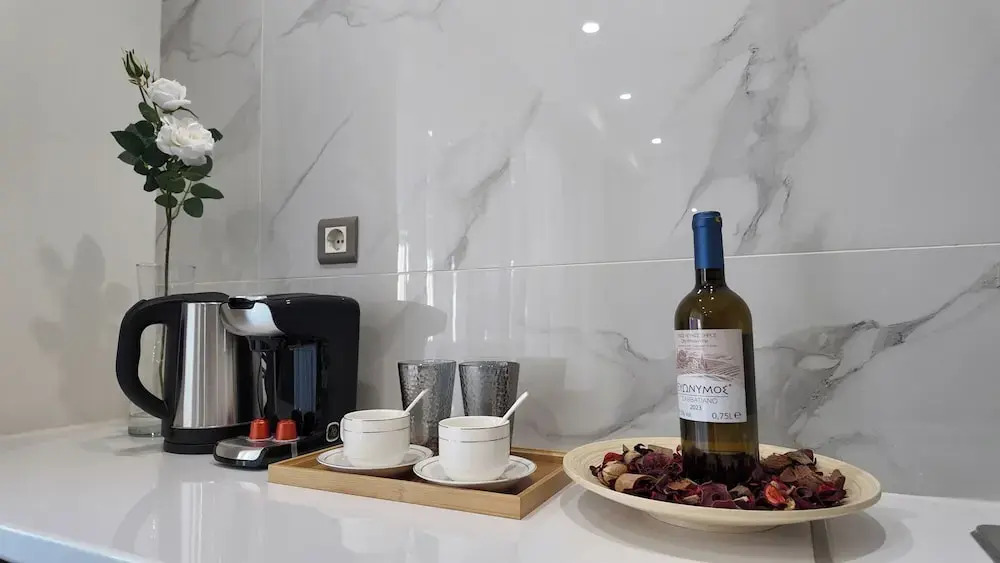 CCLUX Suites - Piraeus Port Hub & Express Check-in