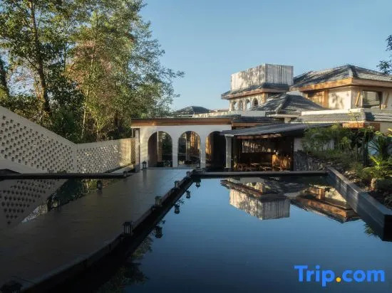 Sankei Yijie · Forest Oxygen Hot Spring Secluded Retreat