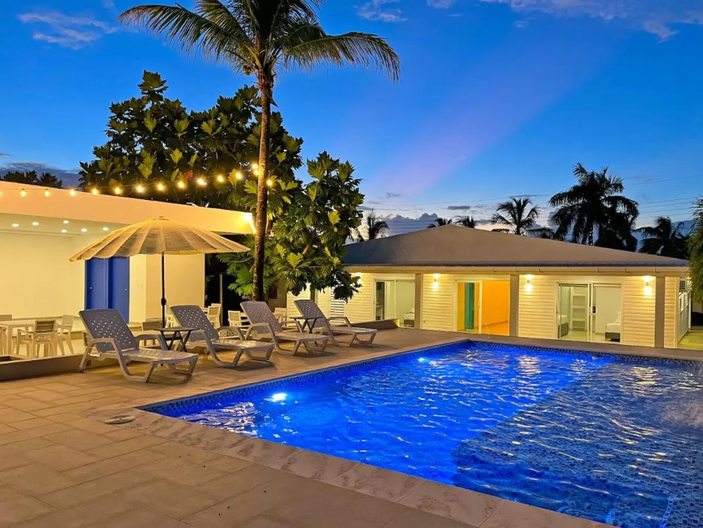 Zaba Beach House