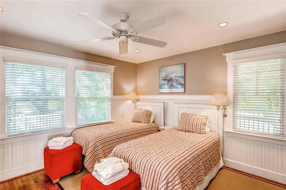 Marsh Madness 7 Bedroom Holiday Home By Bald Head Island
