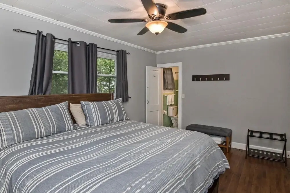 Charming Historic Home Near Downtown Hendersonville 3 Bedroom Home by Sunscape Property Management