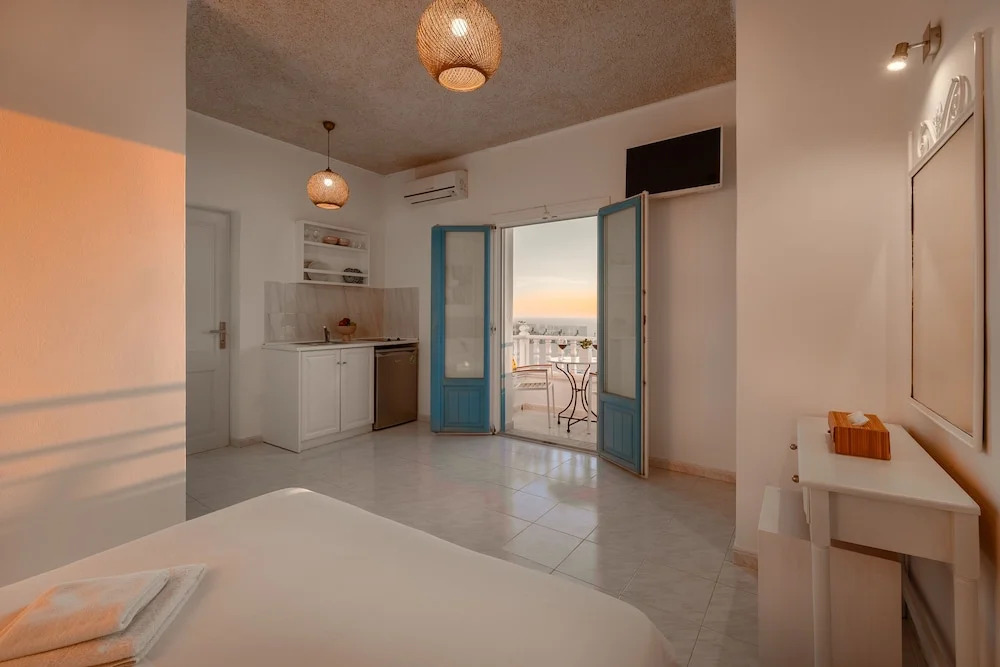 Nevma Suites