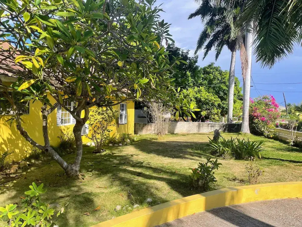 Ironshore SugarMill Villa w Private Pool villa