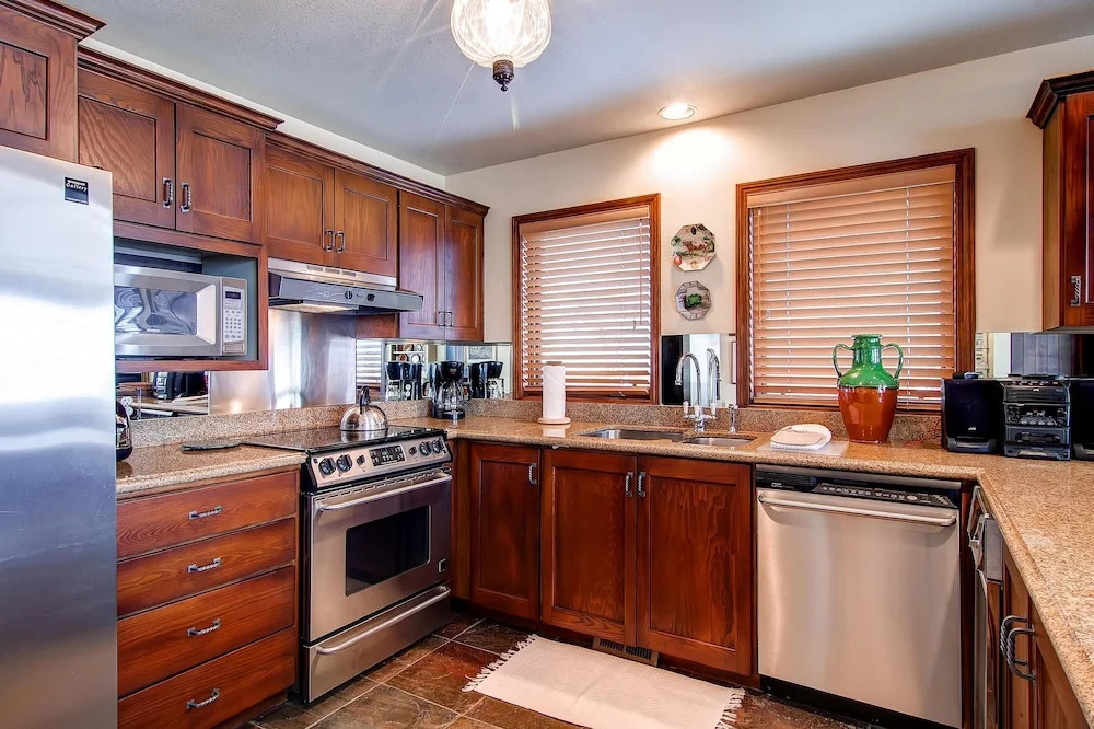 Little Belle 8 by Park City Lodging