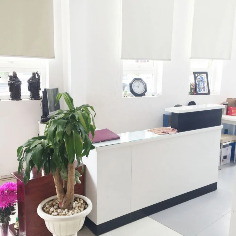 M-H Apartment Hotel