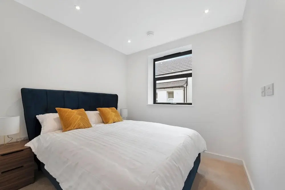Guest Ready - Oak Crescent City House, London, E14