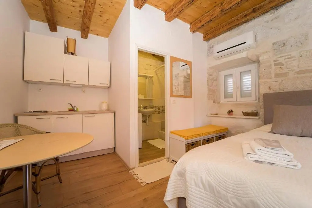 Apartments Stelina