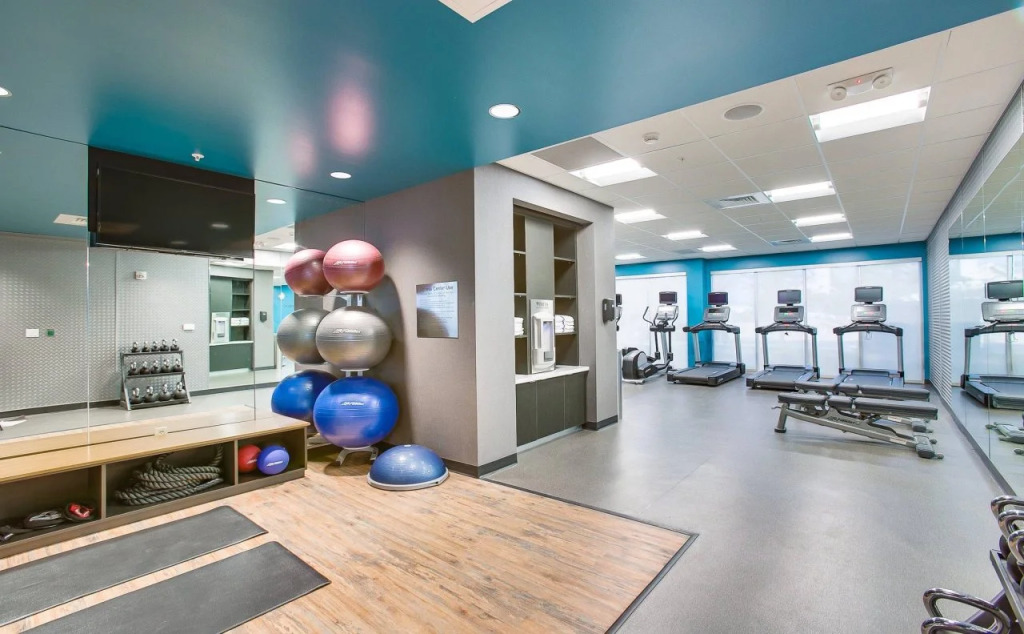 Country Inn & Suites by Radisson, Wichita East, KS