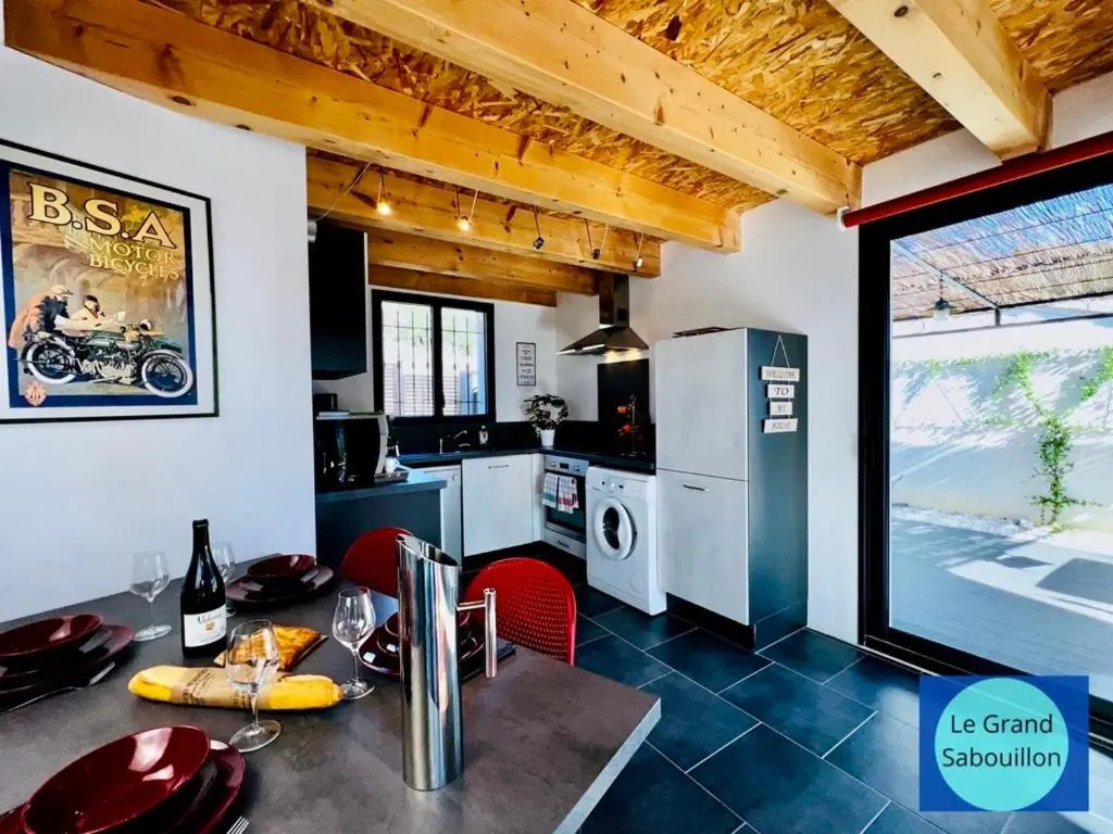 LOGIS DES ROCHES - 2 VILLAS VUE EXCEPTIONNELLE - Le Petit Chevalet, Le Grand Sabouillon