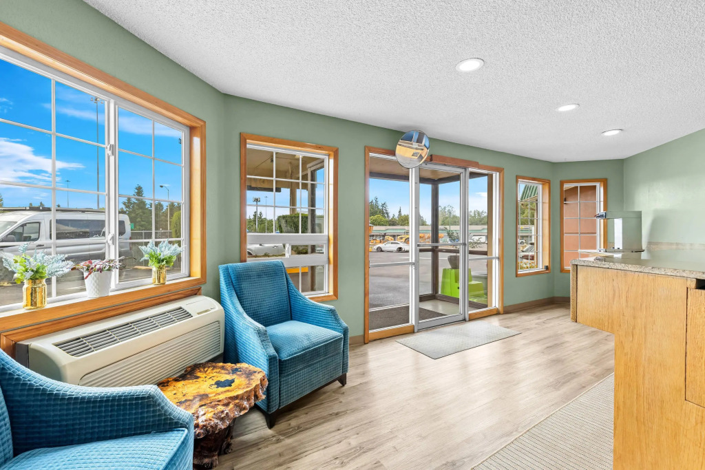 Rodeway Inn & Suites Portland West - Beaverton