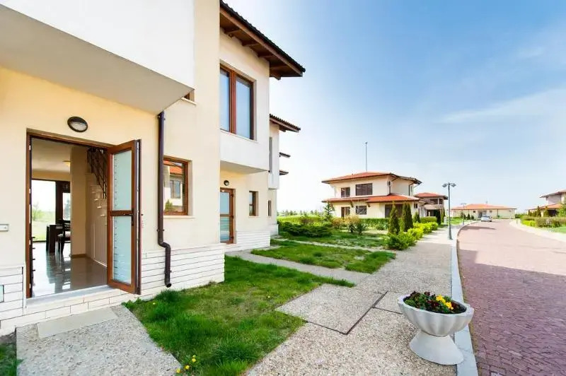 Lighthouse Apartments and Villas